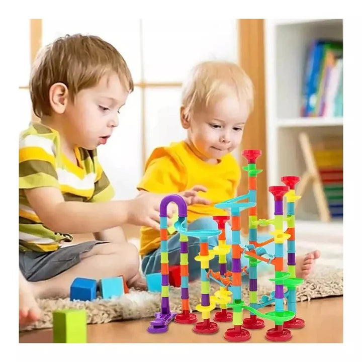 JUEGO DE CONSTRUCCIÓN TUBOS Y CANICAS